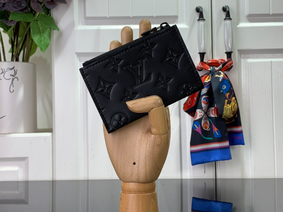 루이비통 코인 카드 케이스 M82245 11.37.51cm 2종2.jpg