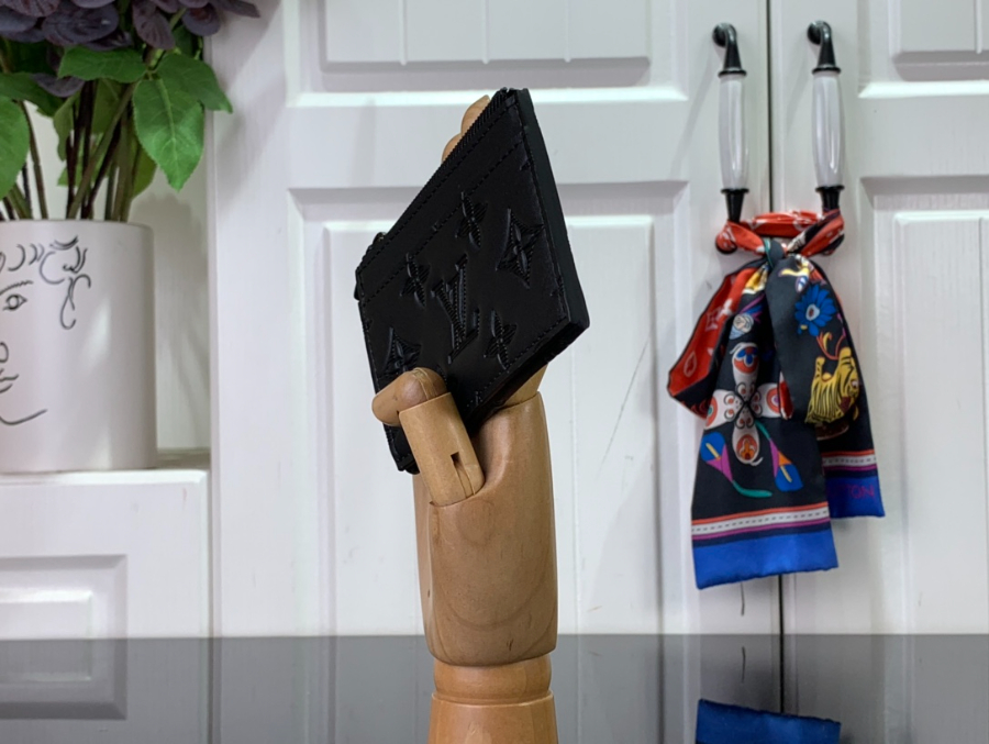 루이비통 코인 카드 케이스 M82245 11.37.51cm 2종3.jpg