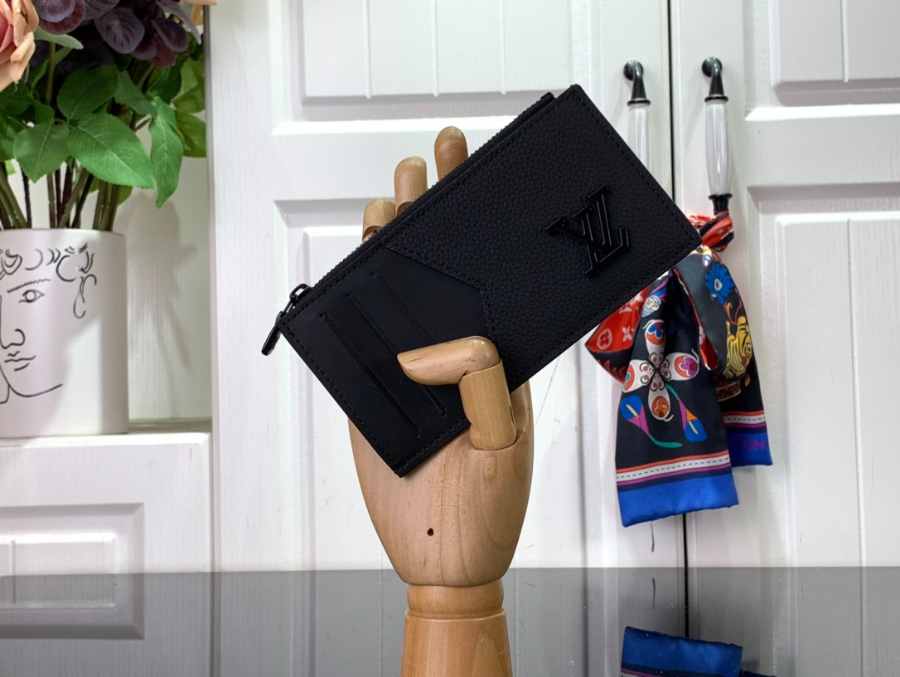 루이비통 코인 카드 홀더 지갑 M82084 814.51cm 1컬러1.jpg