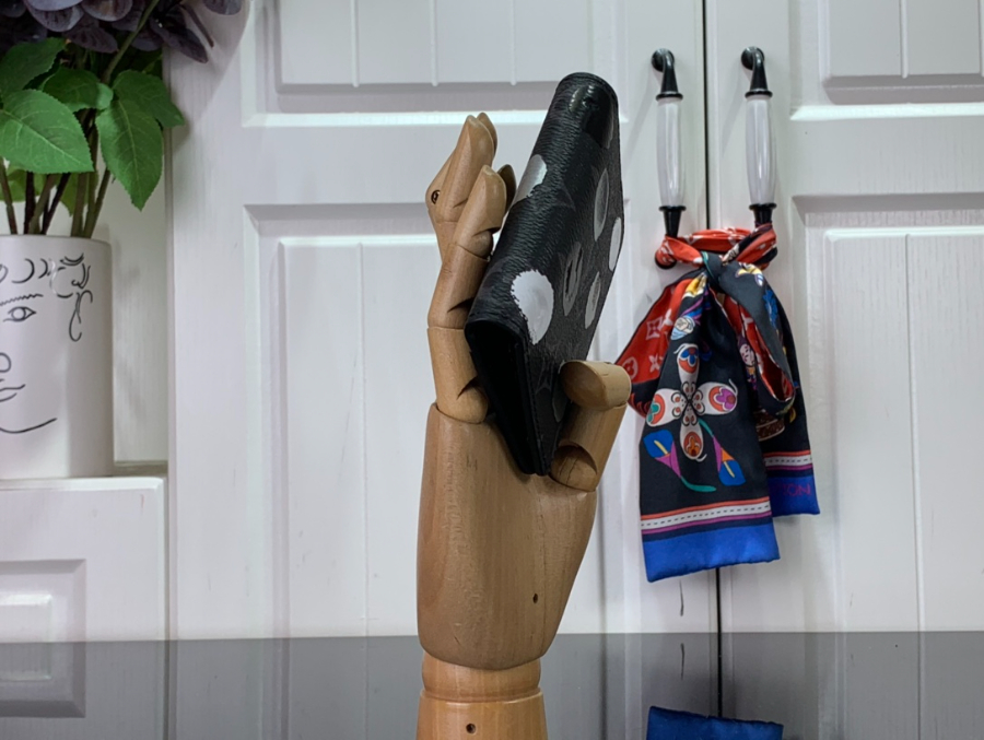 루이비통 쿠사마야요이 포켓 오거나이저 카드지갑 M81928 7.511.11cm3.jpg