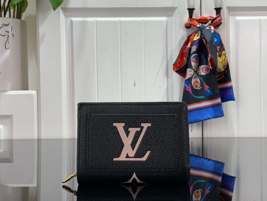 루이비통 클레아 월릿 M82370 118.53.5cm 2컬러2.jpg