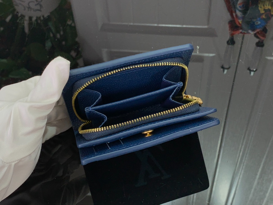 루이비통 클레아 월릿 블루 M82329 118.53.5cm5.jpg
