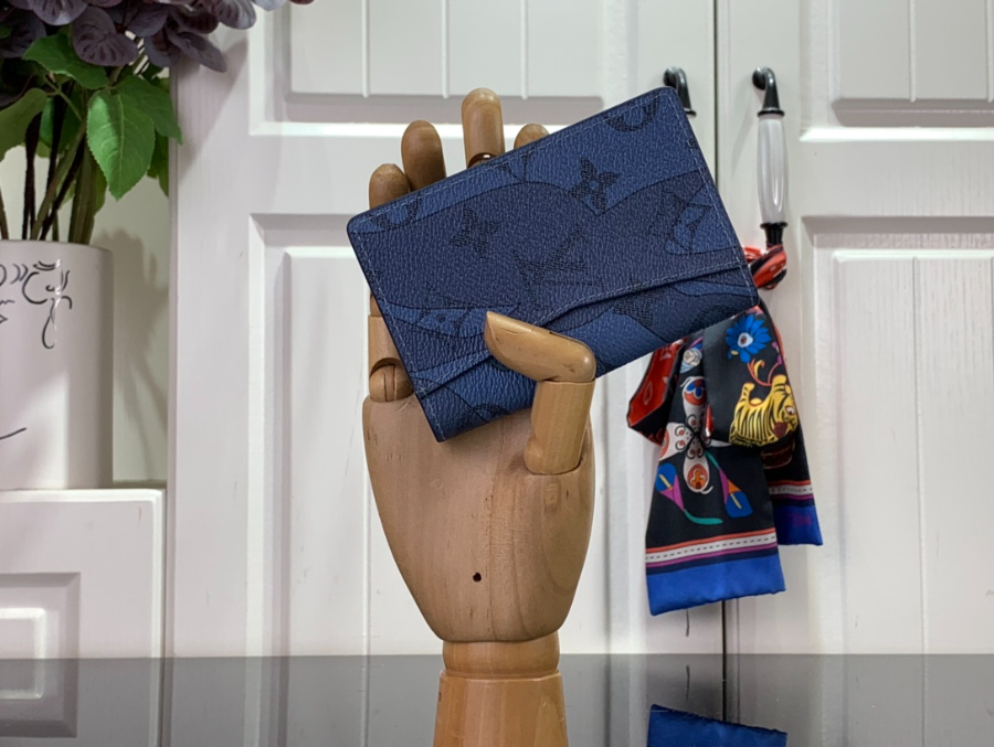 루이비통 포켓 오거나이저 M82308 7.511.11cm2.jpg