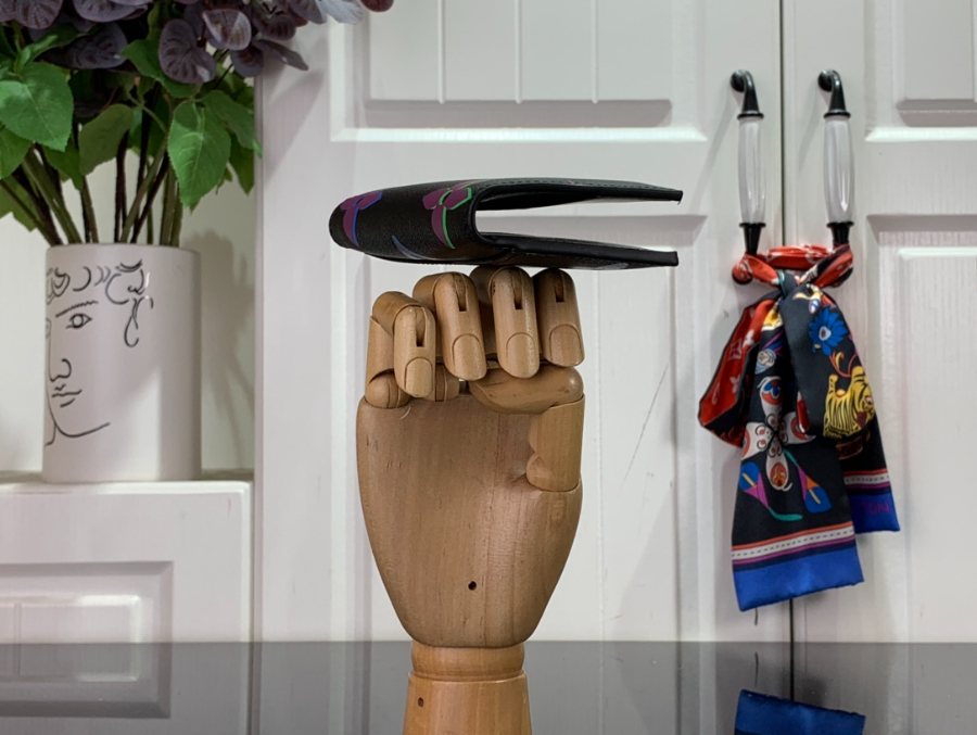 루이비통 포켓 오거나이저 M82372 7.511.11cm4.jpg