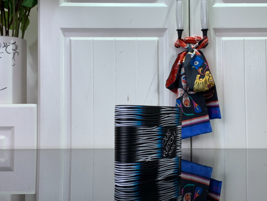 루이비통 남자 LV 슬렌더 반지갑3.jpg