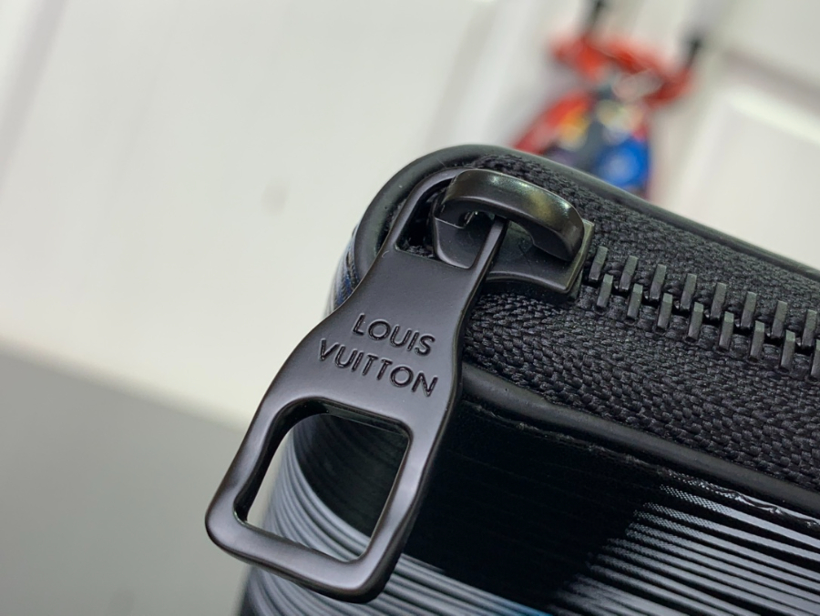 루이비통 남자 지피 카드 장지갑 M82820 10202cm7.jpg