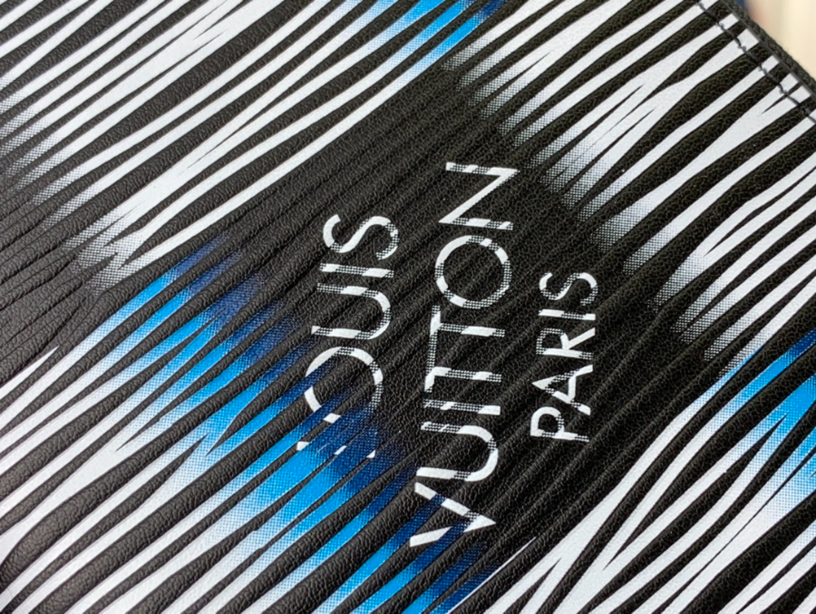 루이비통 남자 지피 카드 장지갑 M82820 10202cm8.jpg