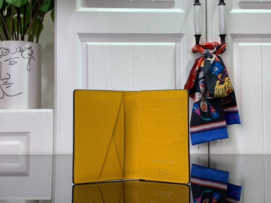 루이비통 멀티플 월렛 카드지갑 2컬러 8111cm3.jpg