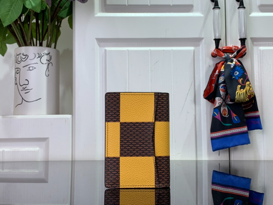 루이비통 멀티플 월렛 카드지갑 2컬러 8111cm2.jpg