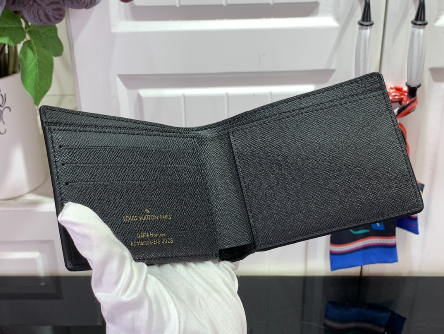 루이비통 멀티플 월릿 M82573 11.591.5cm6.jpg