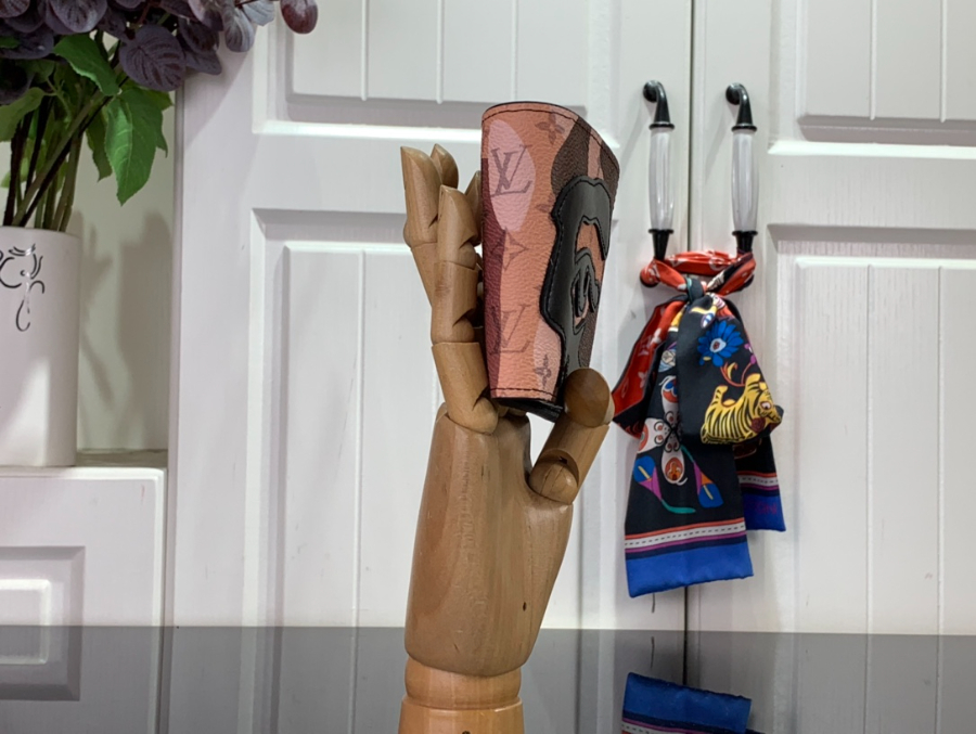 루이비통 멀티플 월릿 M82573 11.591.5cm3.jpg