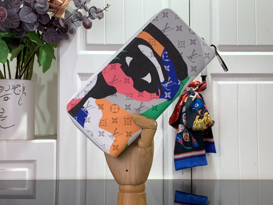 루이비통 세로형 장지갑 M82590 10202cm2.jpg