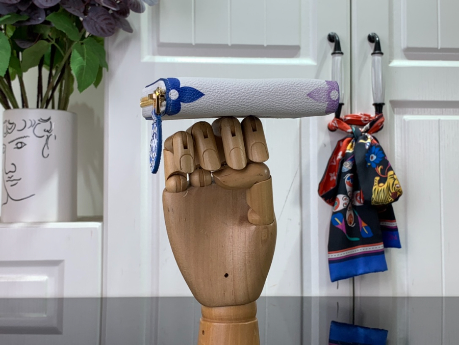 루이비통 지퍼 코인 펄스 M82417 118.52cm4.jpg