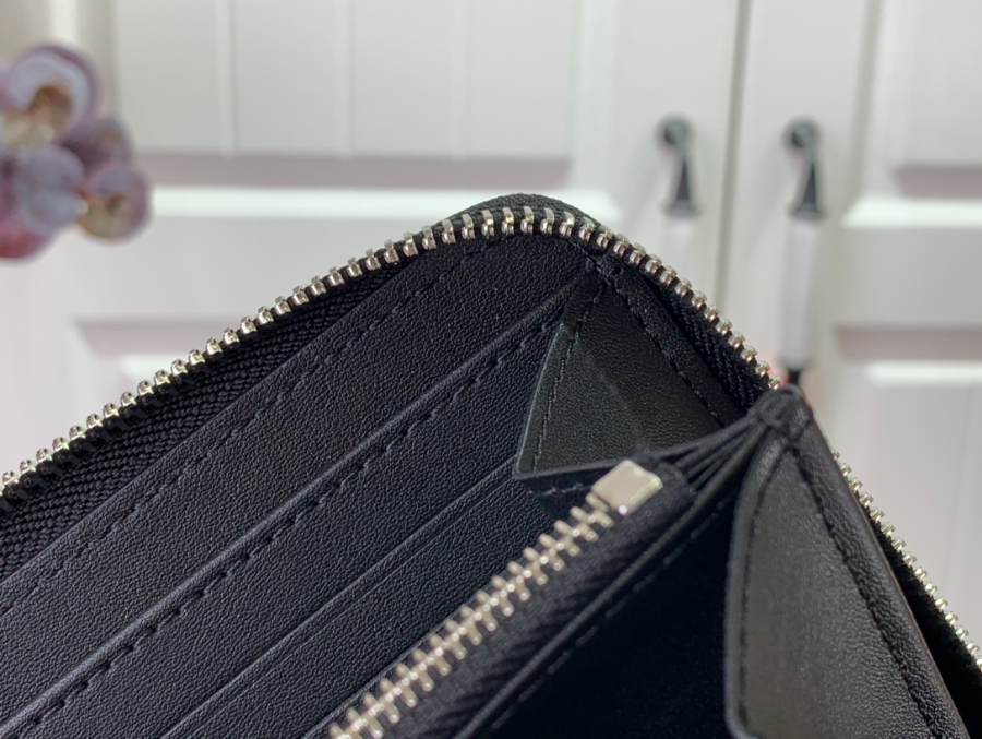 루이비통 지피 지퍼 월릿 M60017 19.510.52.5cm6.jpg