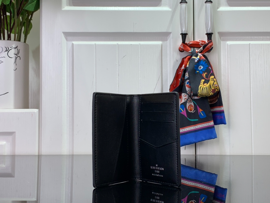 루이비통 포켓 오거나이저 카드지갑 8111cm6.jpg