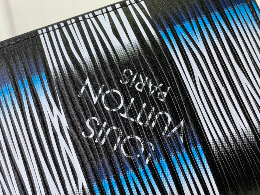 루이비통 포켓 오거나이저 카드지갑 8111cm7.jpg