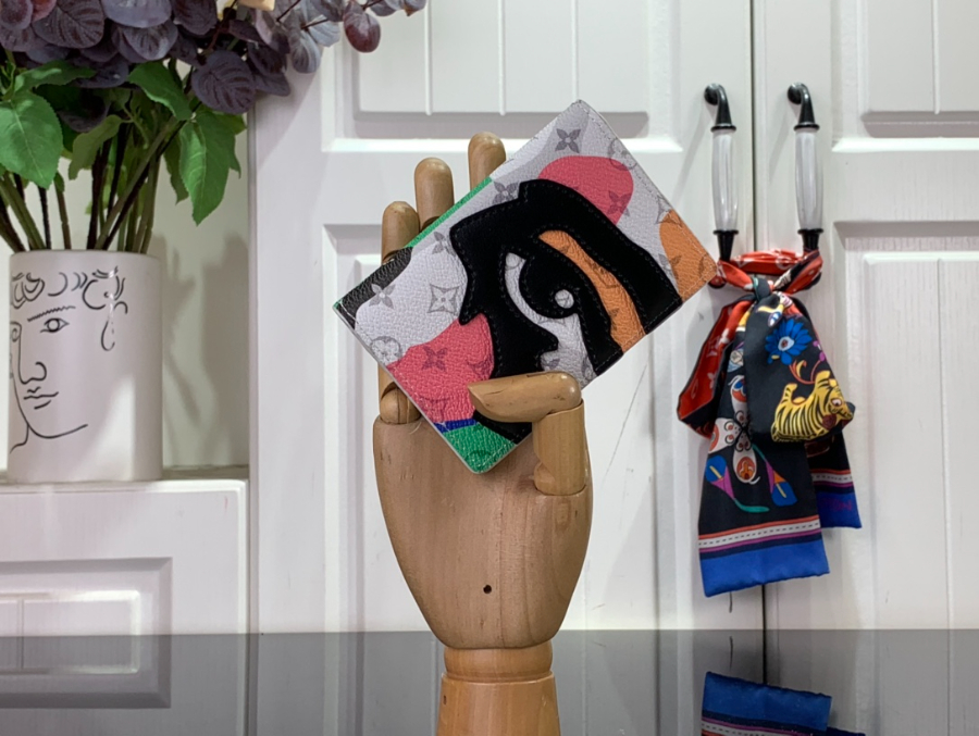 루이비통 포켓 오거나이저 카드지갑 M82575 11.511.11cm1.jpg