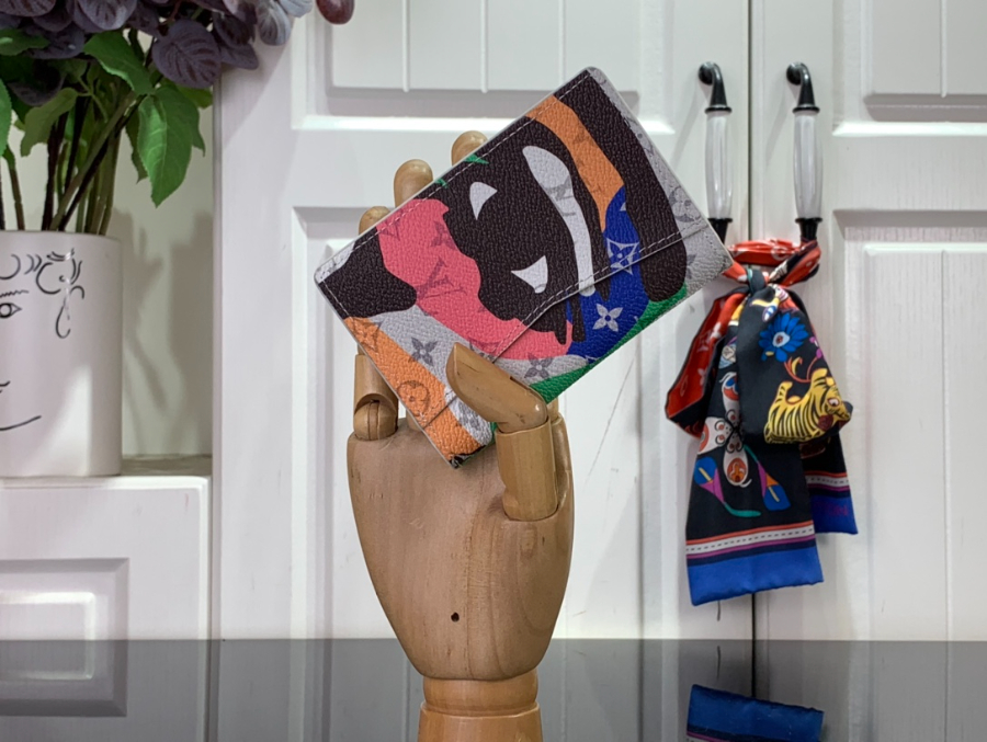 루이비통 포켓 오거나이저 카드지갑 M82575 11.511.11cm2.jpg