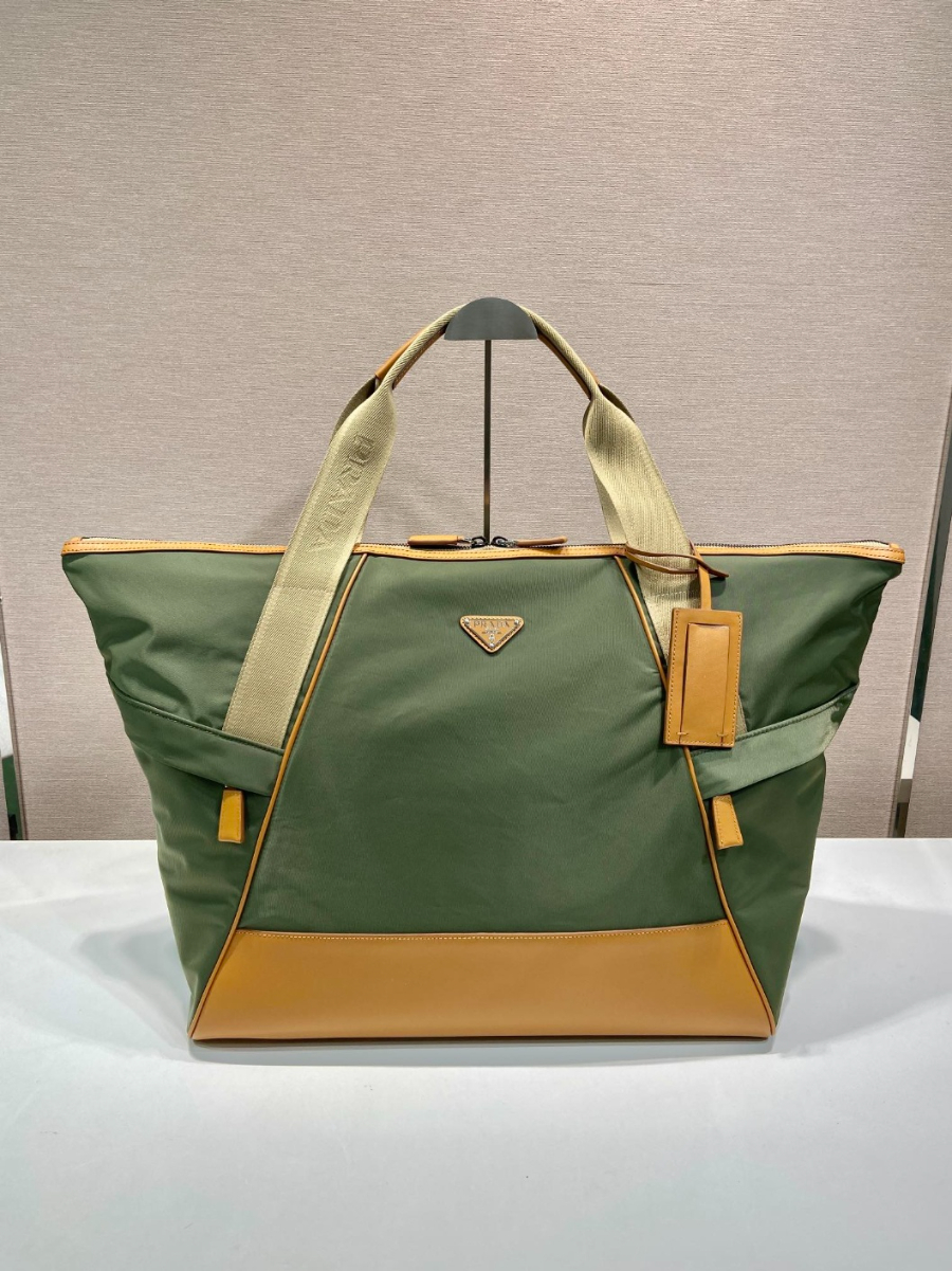 프라다 트래블백1.jpg