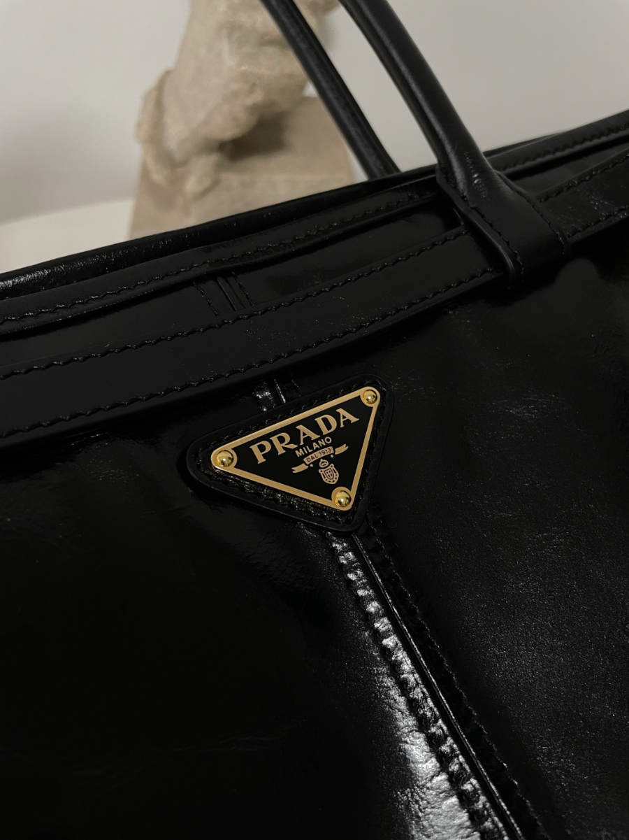 프라다 라지가죽핸드백6.jpg