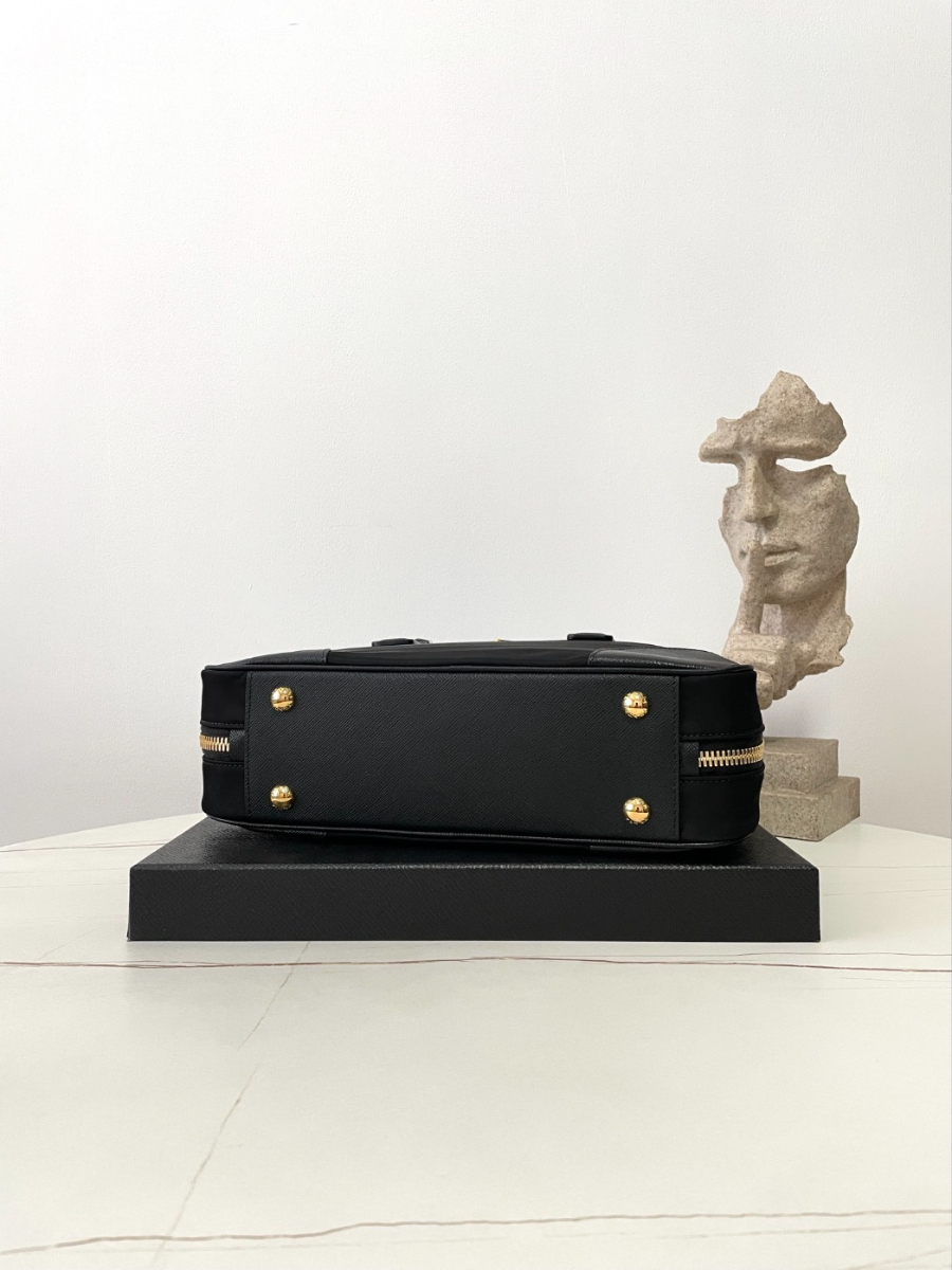 프라다 리나일론사피아노투핸들백4.jpg