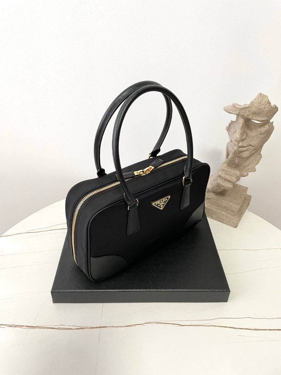 프라다 리나일론사피아노투핸들백7.jpg