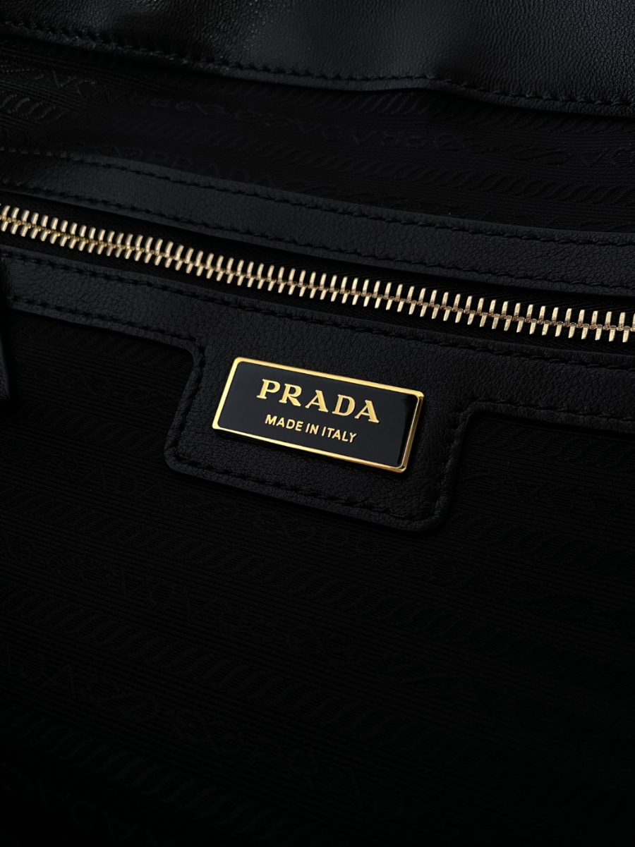프라다 리나일론사피아노투핸들백8.jpg