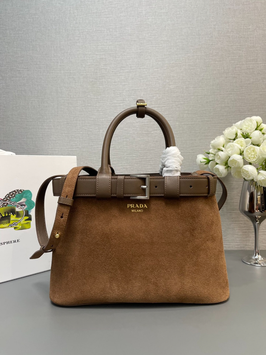 프라다 벨트버클미디엄가죽백1.jpg