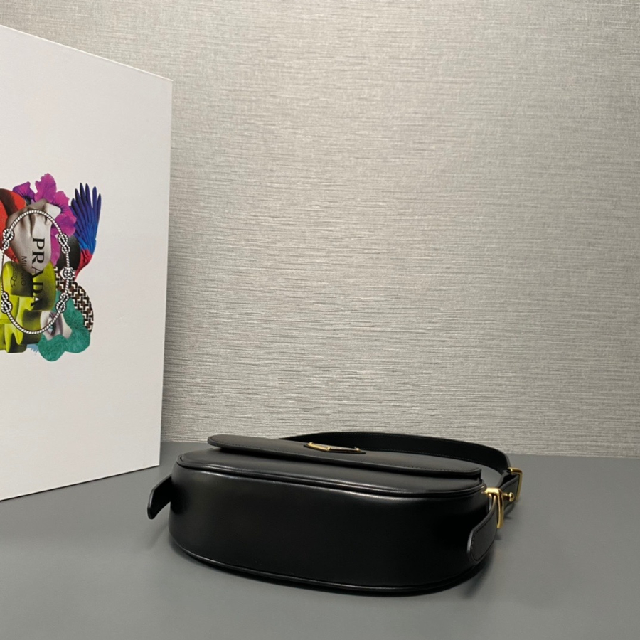프라다 아르케플랩숄더백4.jpg