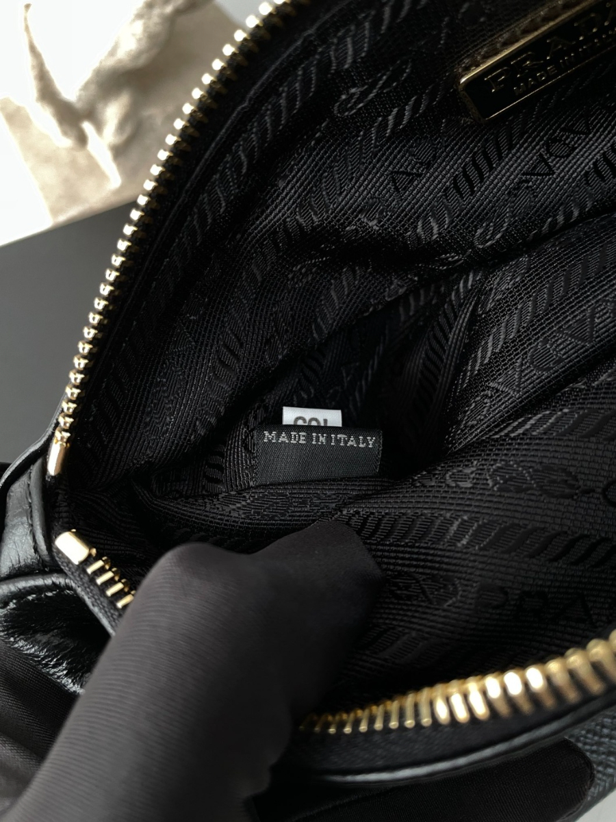 프라다 리에디션2002숄더백7.jpg