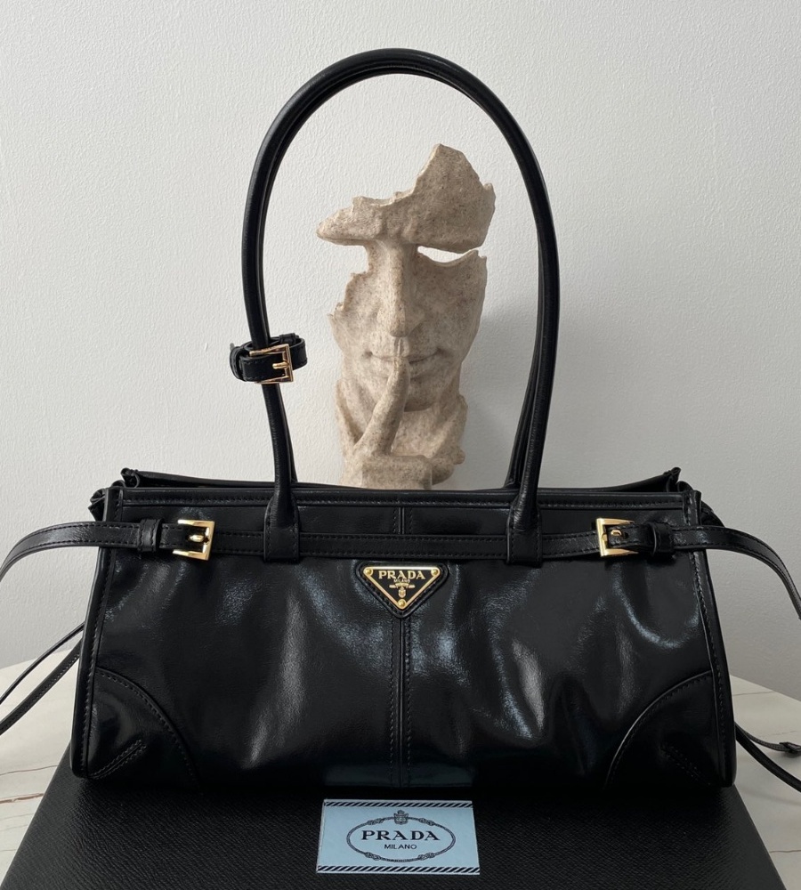 프라다 미디엄레더핸드백1 (1) (1).jpg