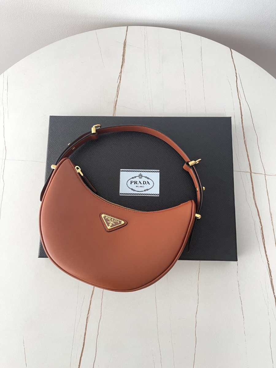 프라다 아르케가죽숄더백 브라운8.jpg