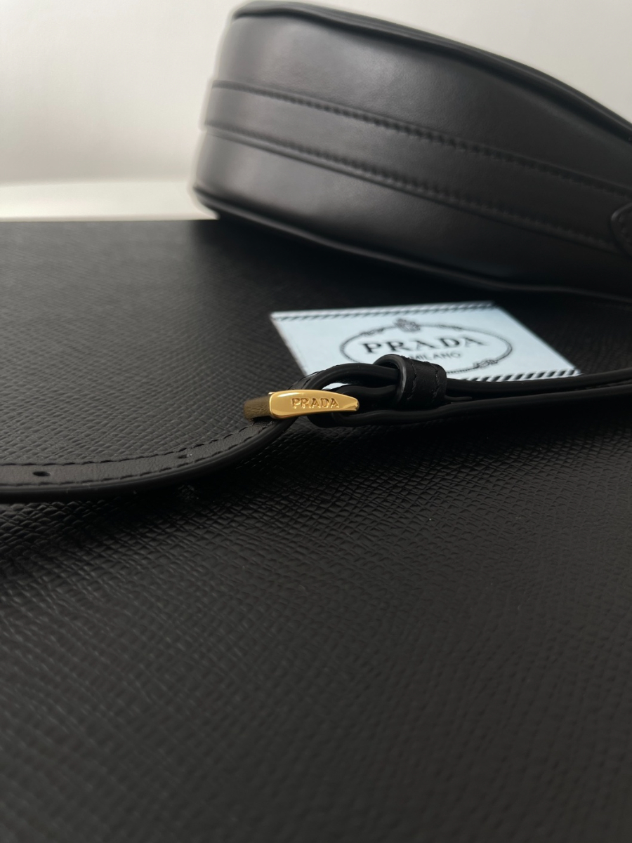 프라다 아르케가죽숄더백7 (1).jpg