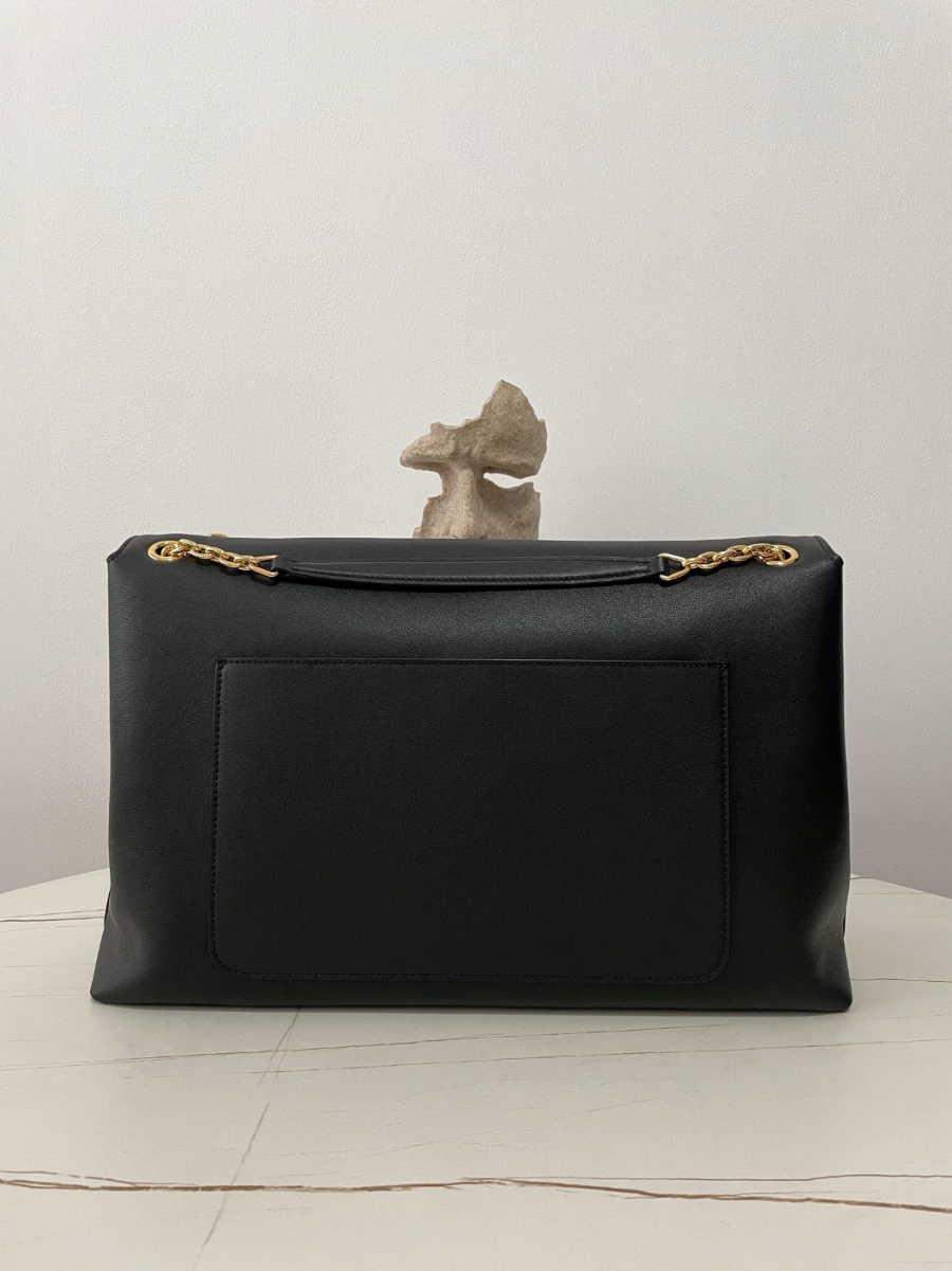 프라다 체인숄더백03.jpg