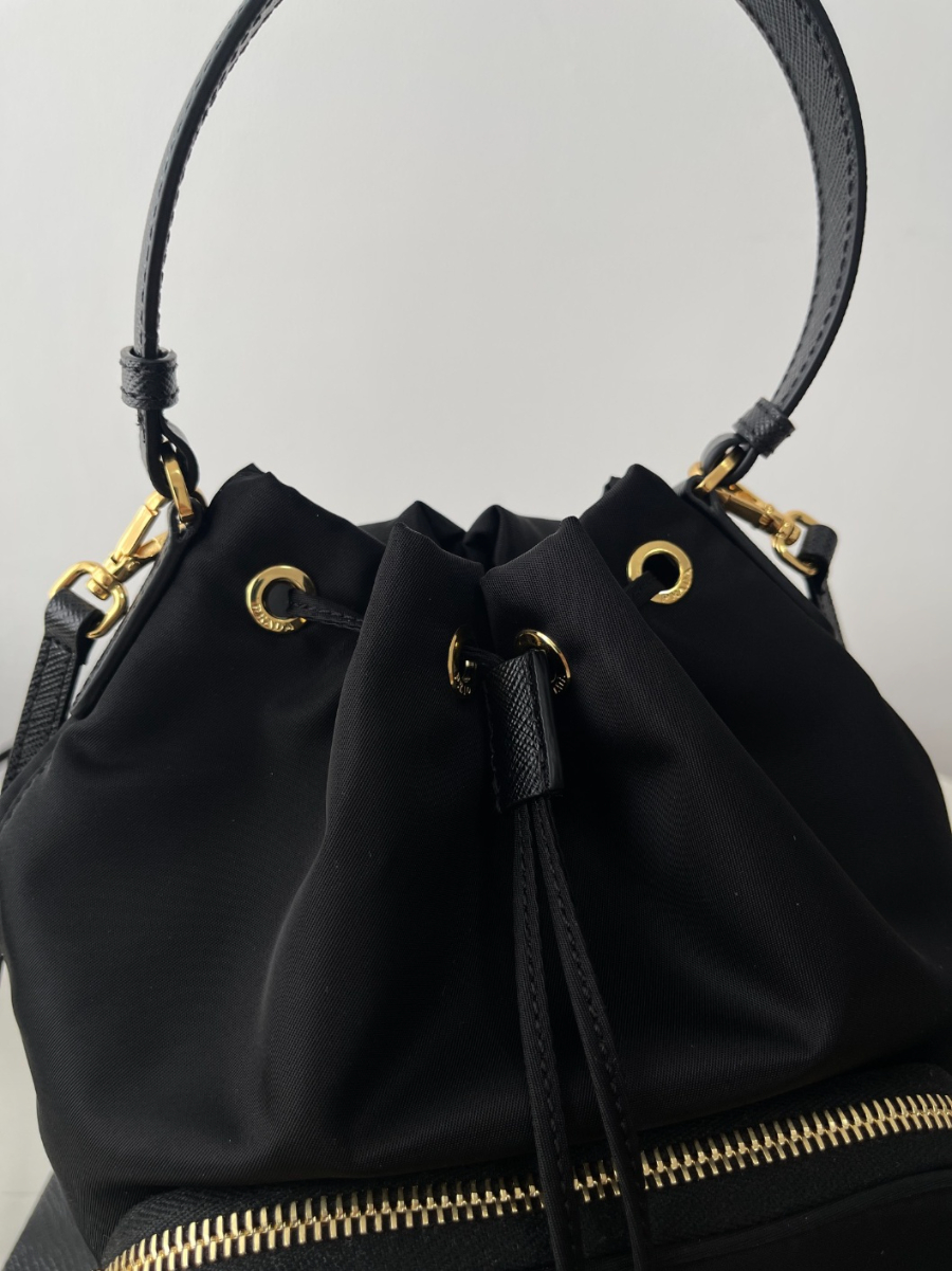 프라다 듀엣리나일론버킷백7.jpg