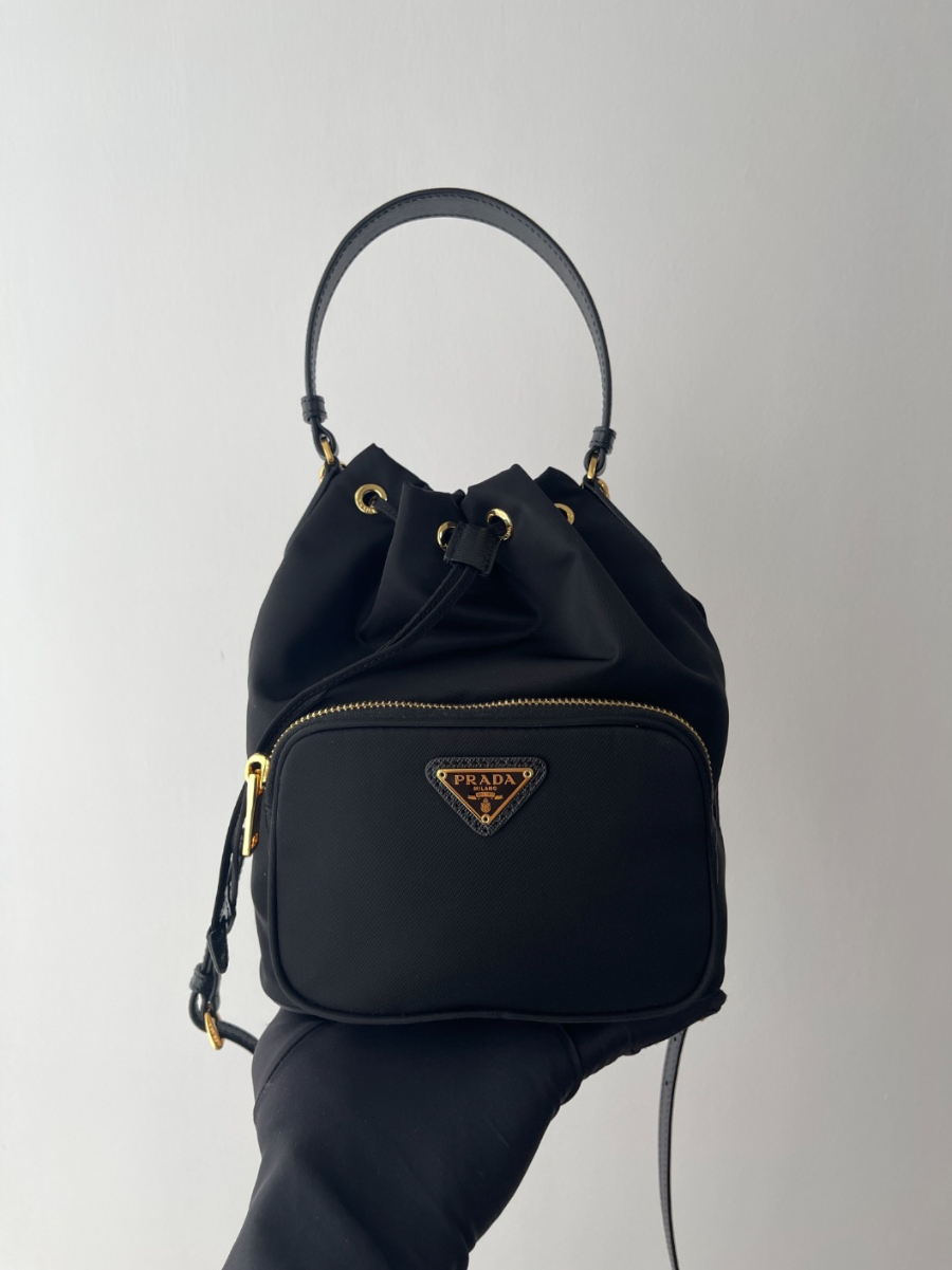 프라다 듀엣리나일론버킷백9.jpg