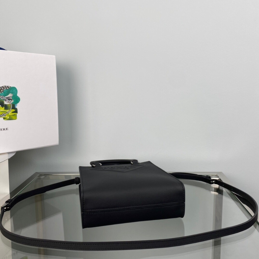 프라다 로고토트백6.jpg