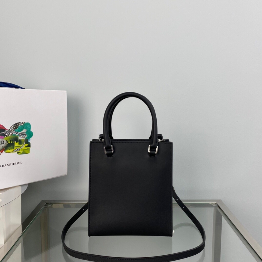 프라다 로고토트백2.jpg