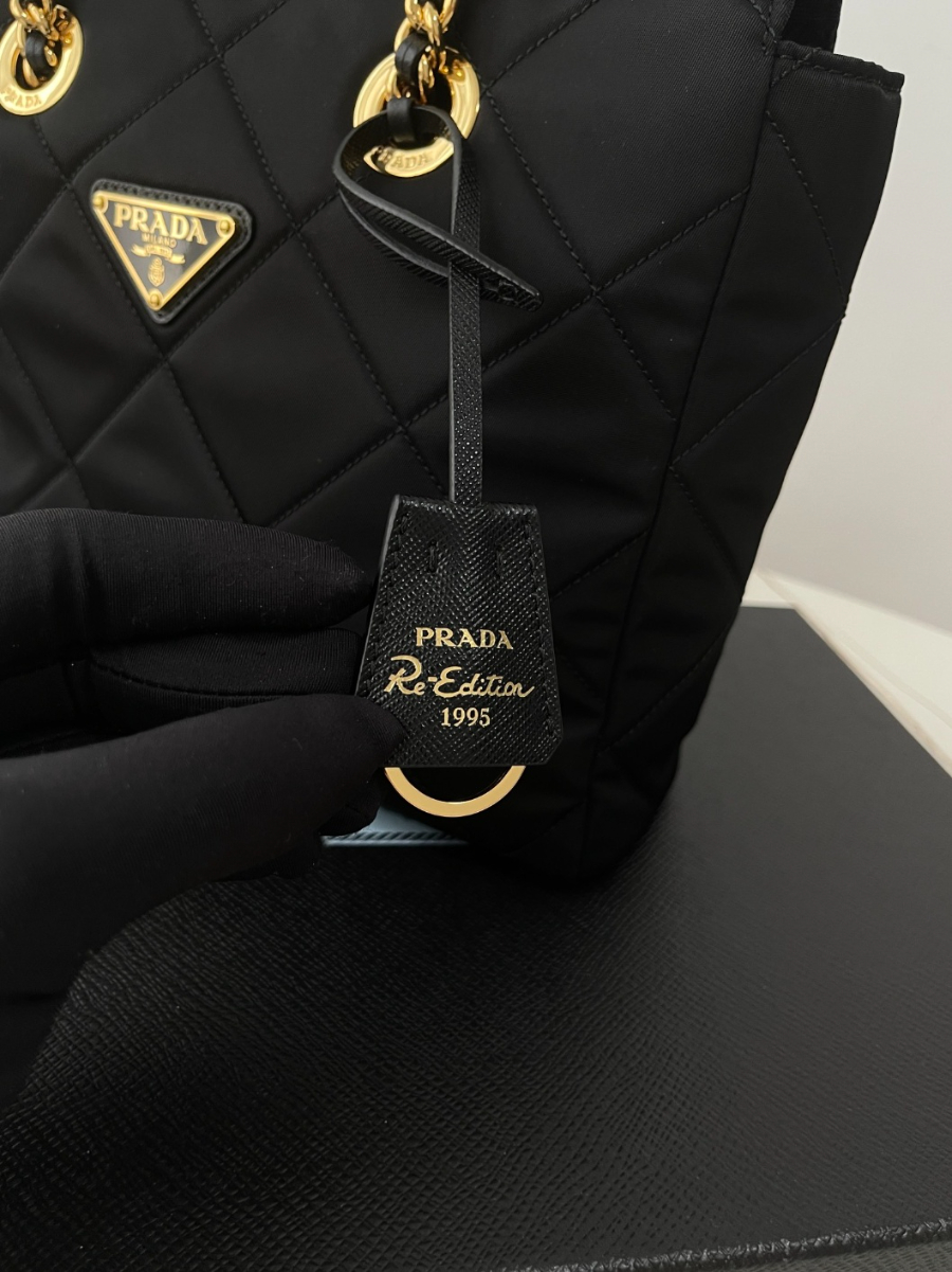 프라다 리나일론체인숄더백6.jpg