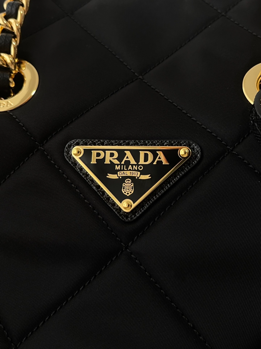 프라다 리나일론체인숄더백4.jpg