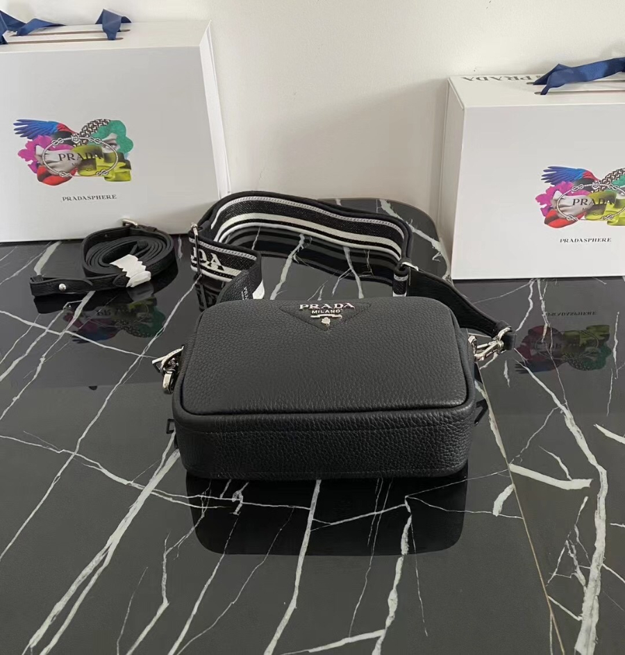 프라다 비텔로다이노카메라백6.jpg