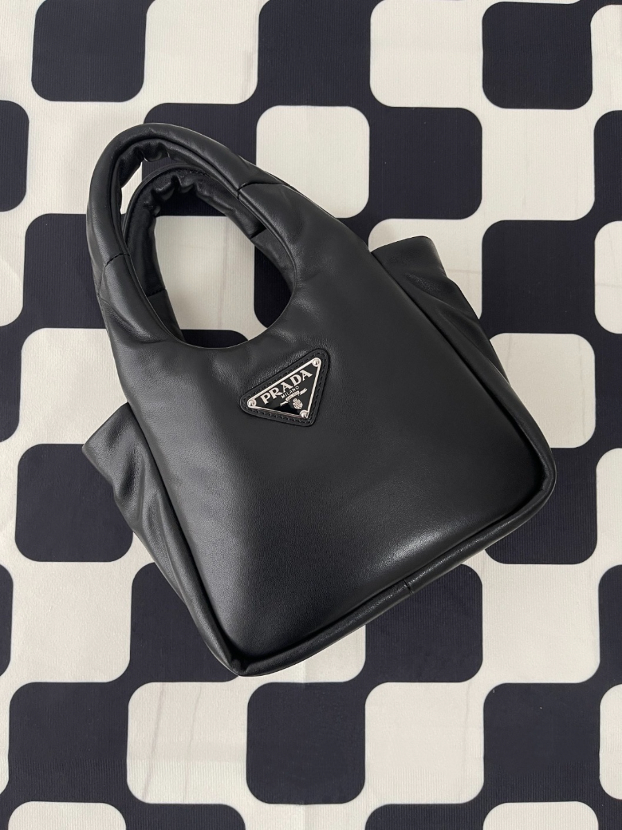 프라다 패딩소프트나파가죽백8.jpg