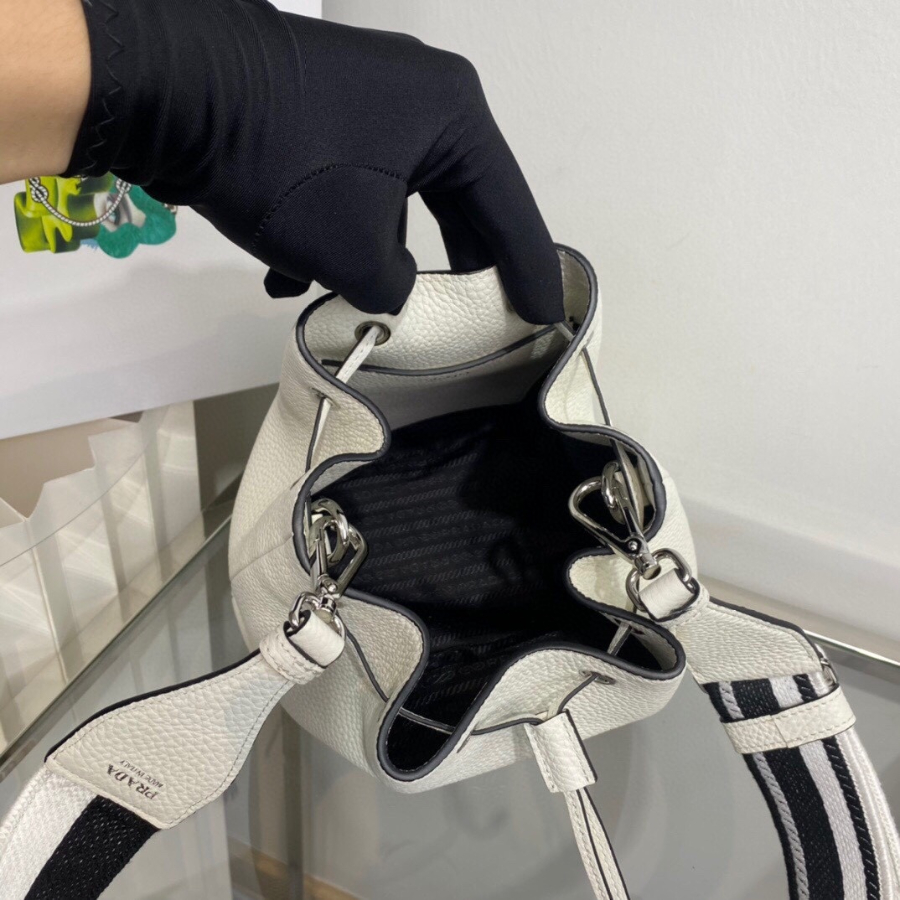 프라다 플로버킷백8.jpg