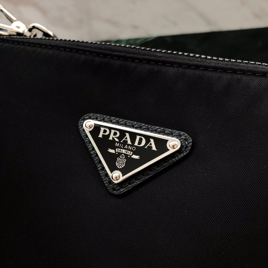 프라다 리나일론크로스바디백6.jpg