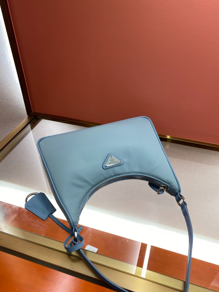 프라다 리나일론호보백5.jpg