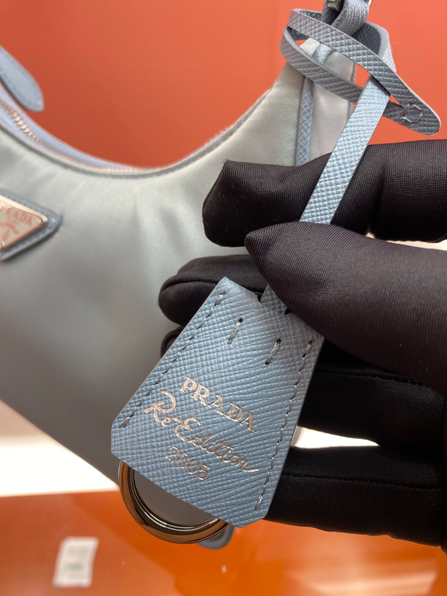 프라다 리나일론호보백6.jpg