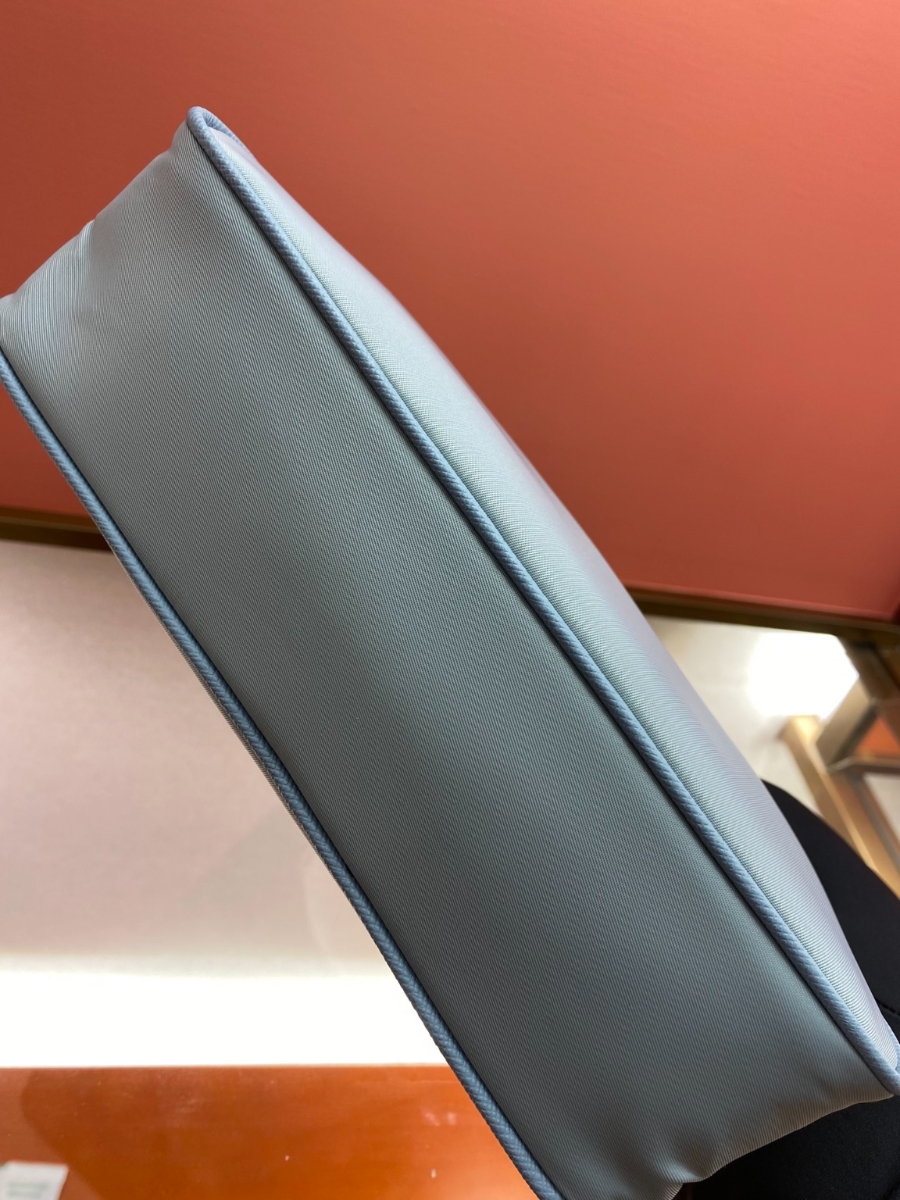 프라다 리나일론호보백7.jpg