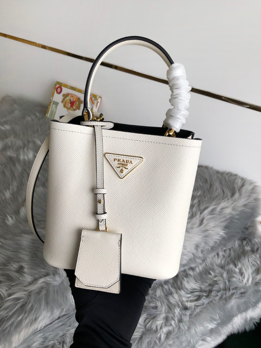 프라다 사피아노파니에스몰백6 화이트.jpg