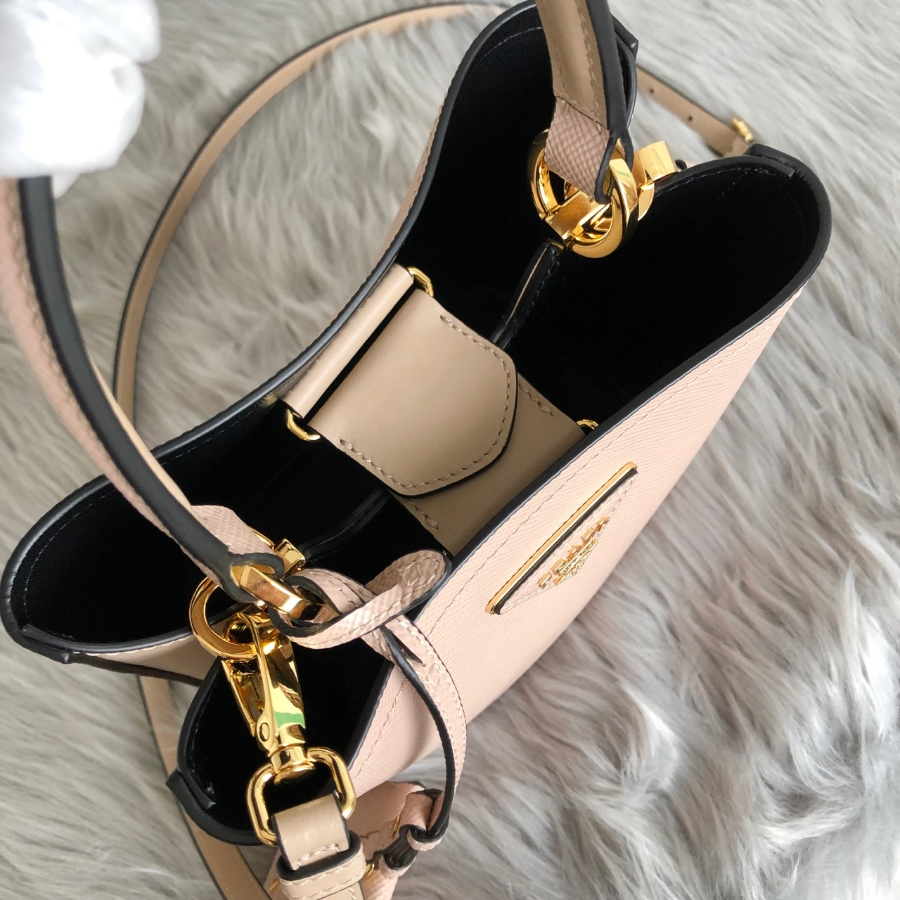 프라다 사피아노파니에스몰백5.jpg