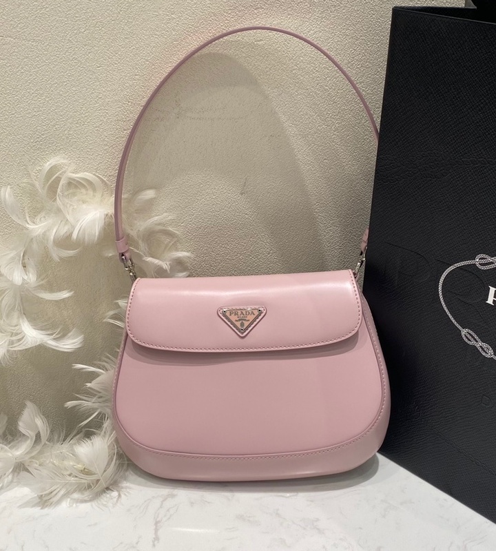 프라다 클로에브러시드플랩백1 (1).jpg